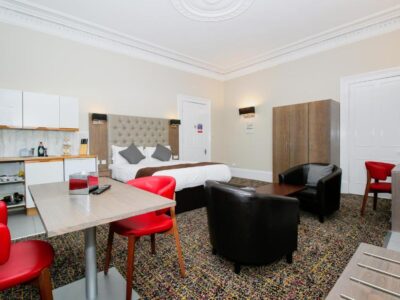 2 Bed Room Apartment