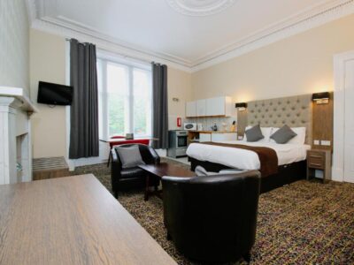 2 Bed Room Apartment