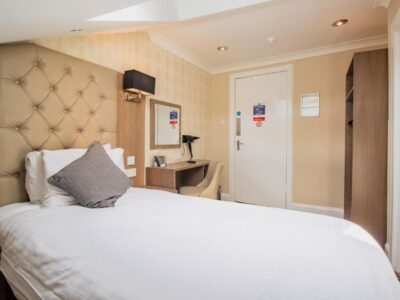 Single Rooms